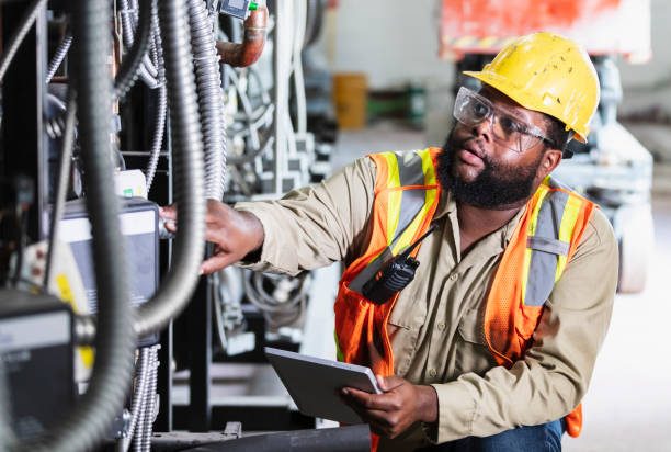 Best Affordable Emergency Electrician  in Rogers, TX